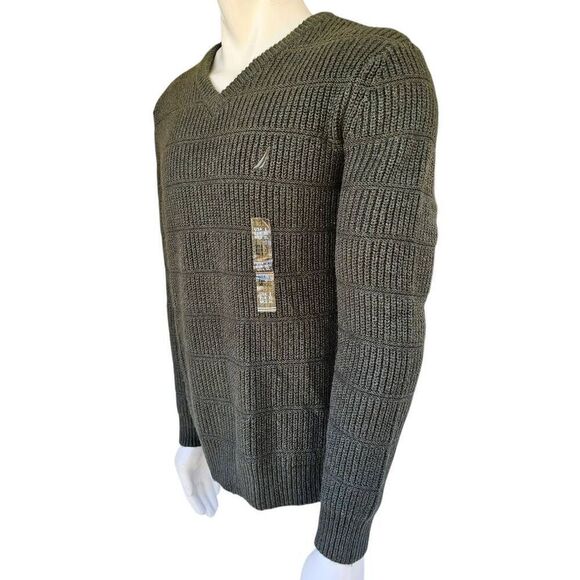 Nautica Men’s Sweater L Green V Neck Heavy Knit Cotton Blend NWT - Picture 3 of 7